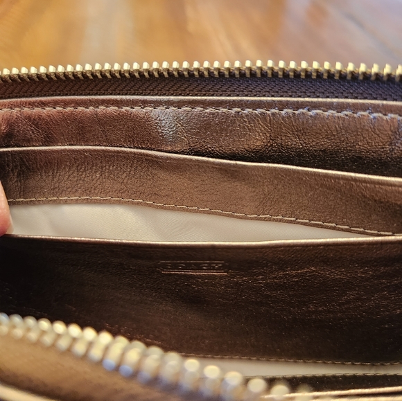 Coach wristlet - Picture 6 of 8